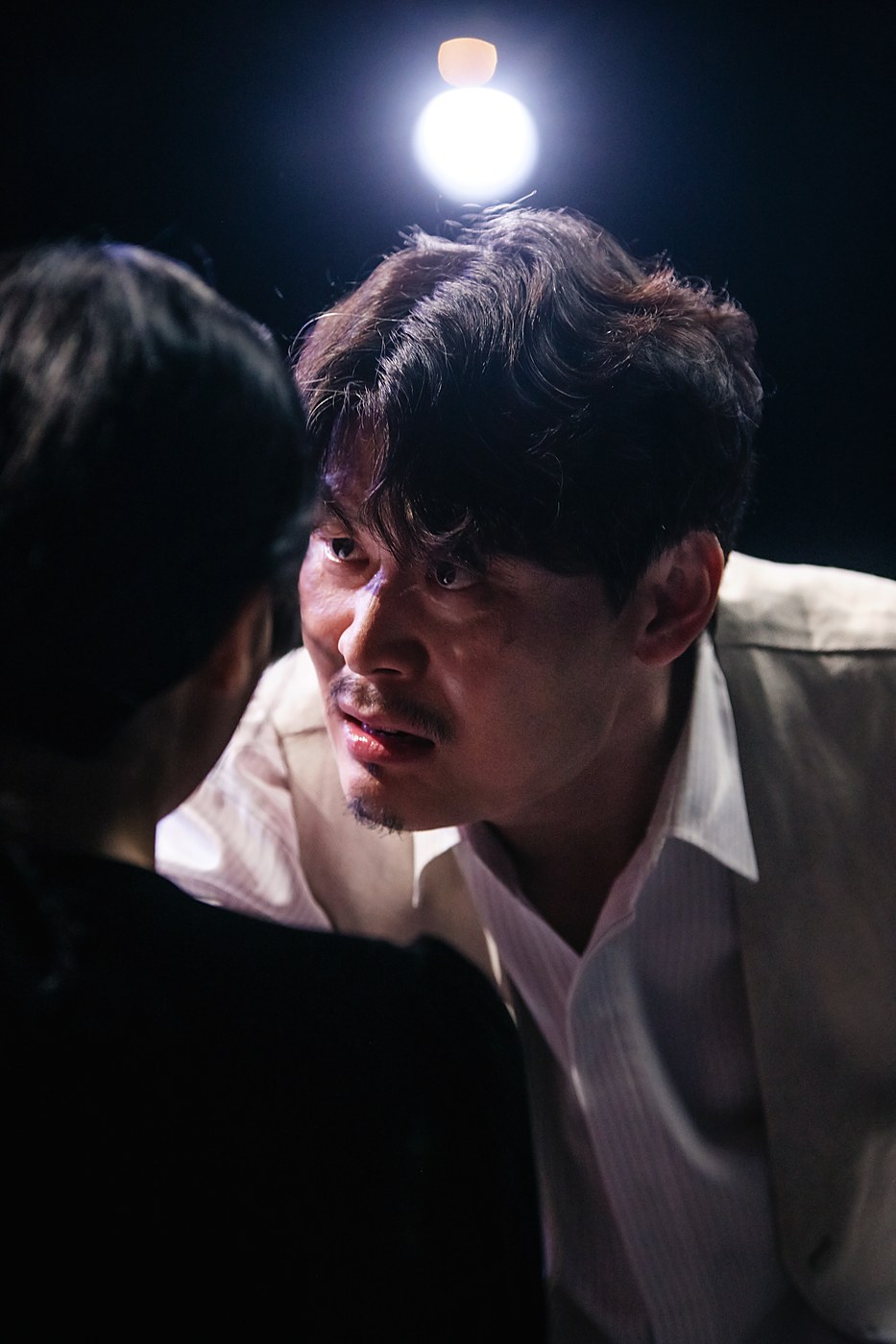 오현우 — 무대 클로즈업